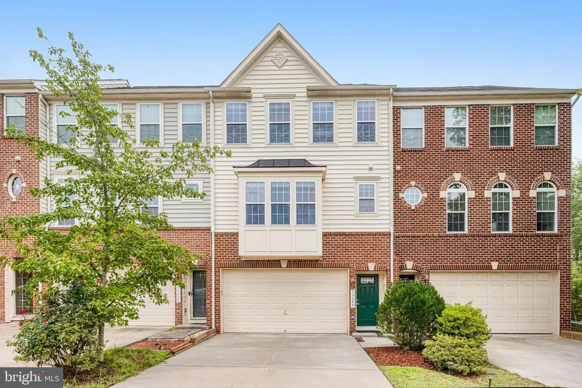 10260 Fountain Cir, Manassas, VA 20110 - #1