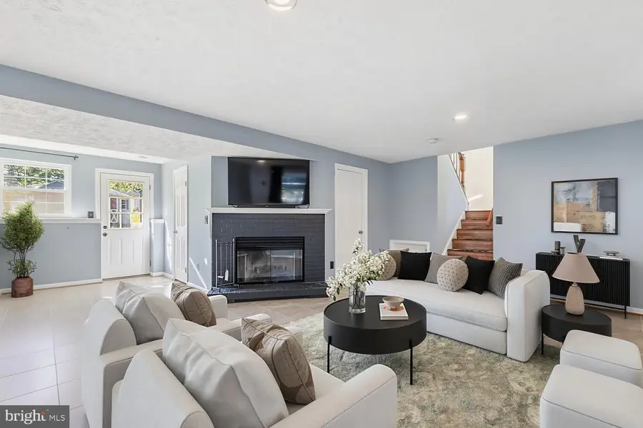 10404 Abbott Ct, Manassas, VA 20110 - #2