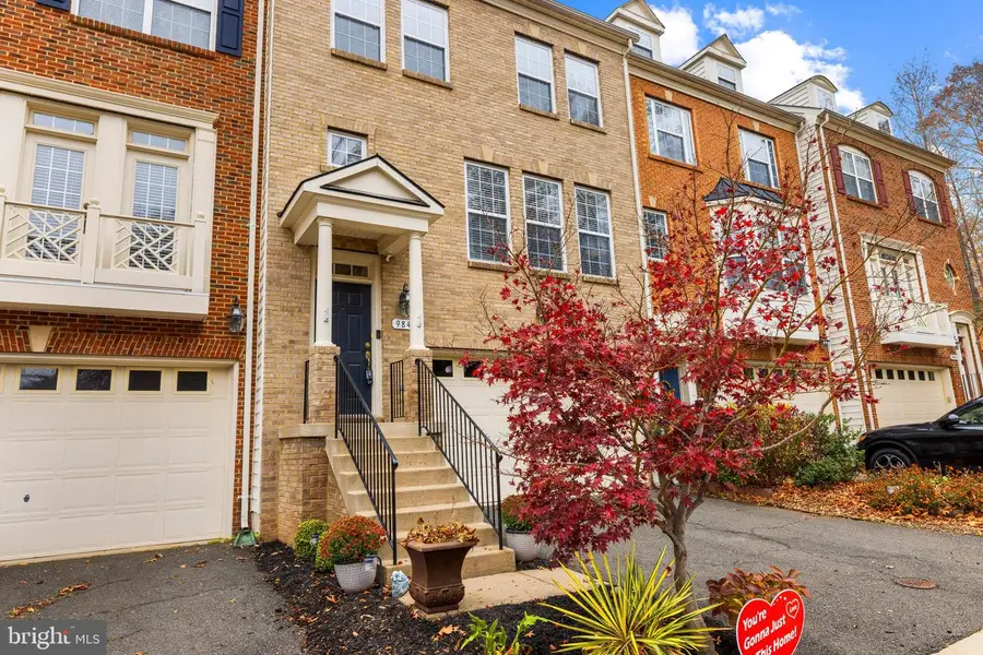 9842 Pickens Pl, Manassas Park, VA 20111 - Image #2