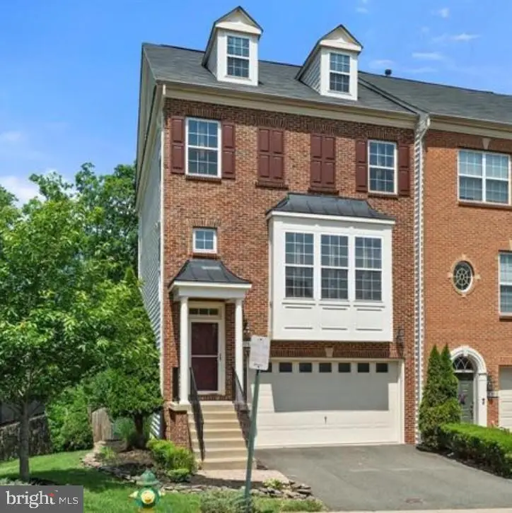 9748 Corbett Cir, Manassas Park, VA 20111 - Image #1