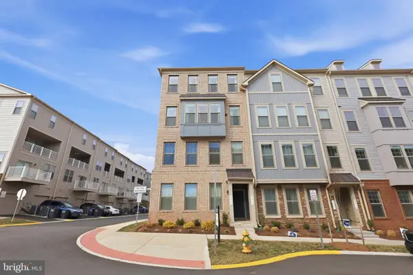 201-b Park Central Ter, MANASSAS PARK, VA 20111