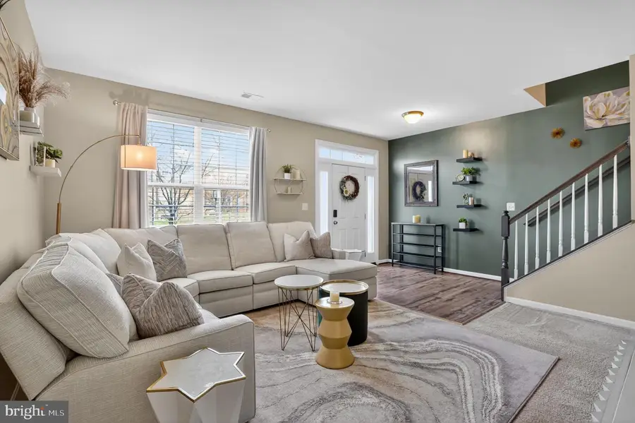 9008 Belo Gate Dr, Manassas Park, VA 20111 - #3