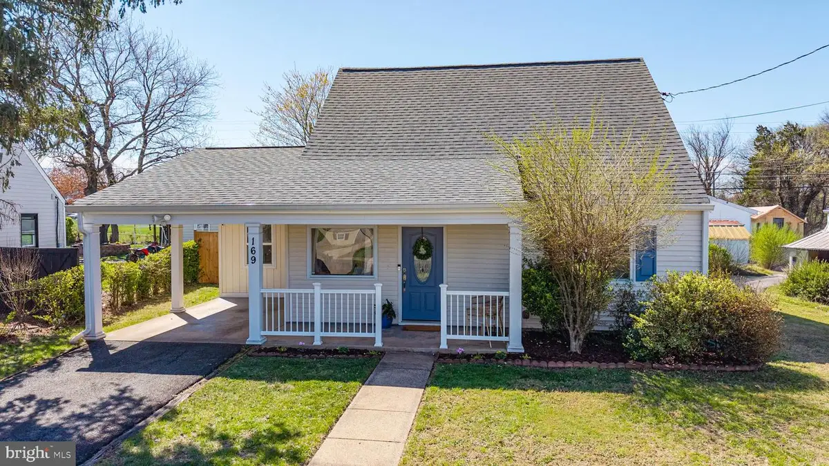 169 Scott Dr, Manassas Park, VA 20111 - #1