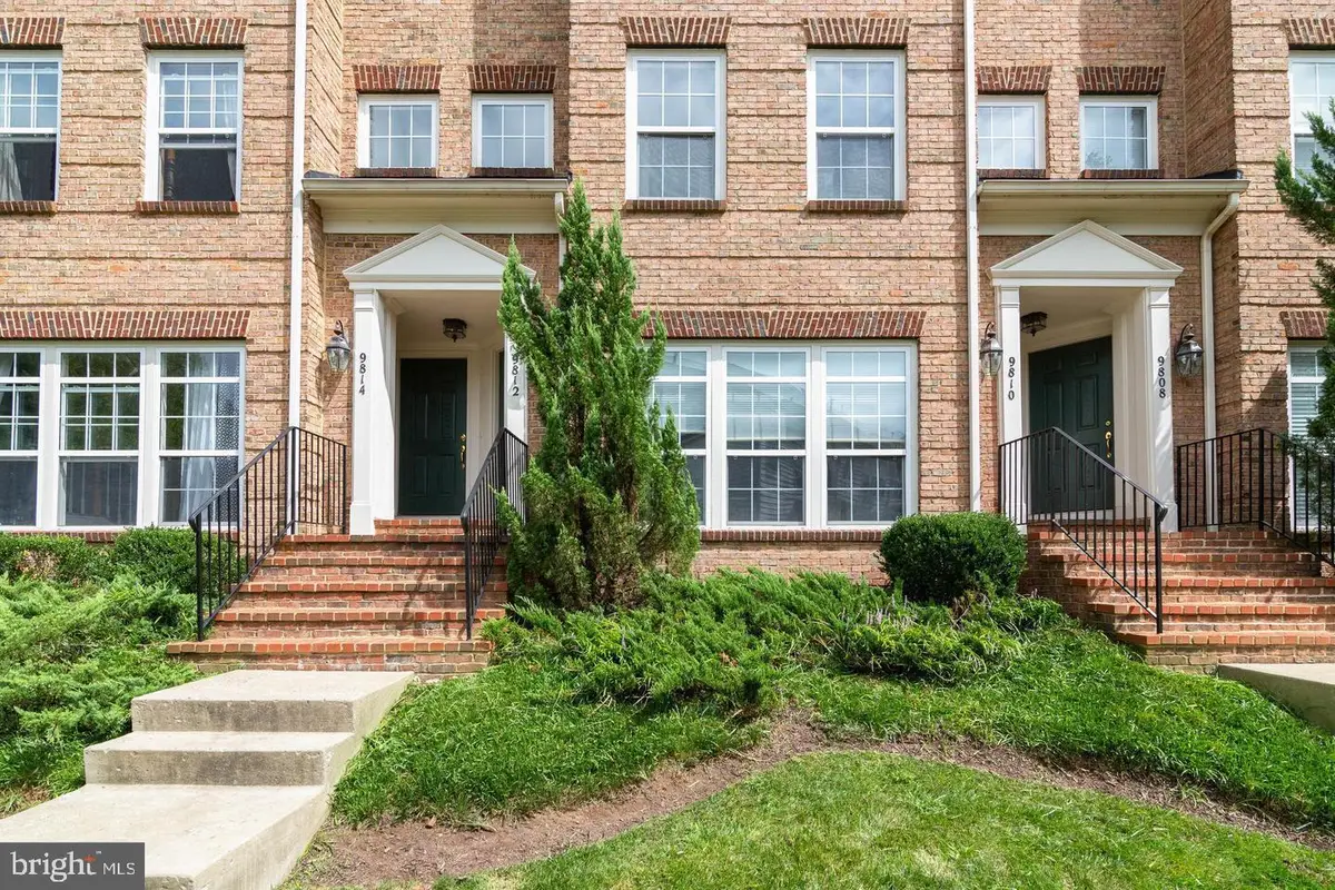 9812 Pickens Pl, Manassas Park, VA 20111 - #1