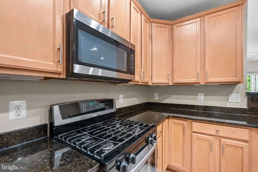 9724 Holmes Pl #unit 302, Manassas Park, VA 20111 - #3