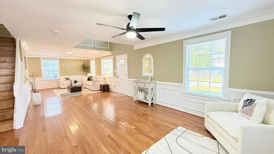 139 Polk Dr, Manassas Park, VA 20111 - #2