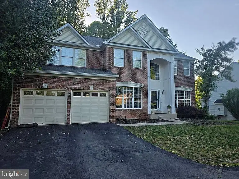 9201 Golf Ct, Manassas Park, VA 20111 - #1