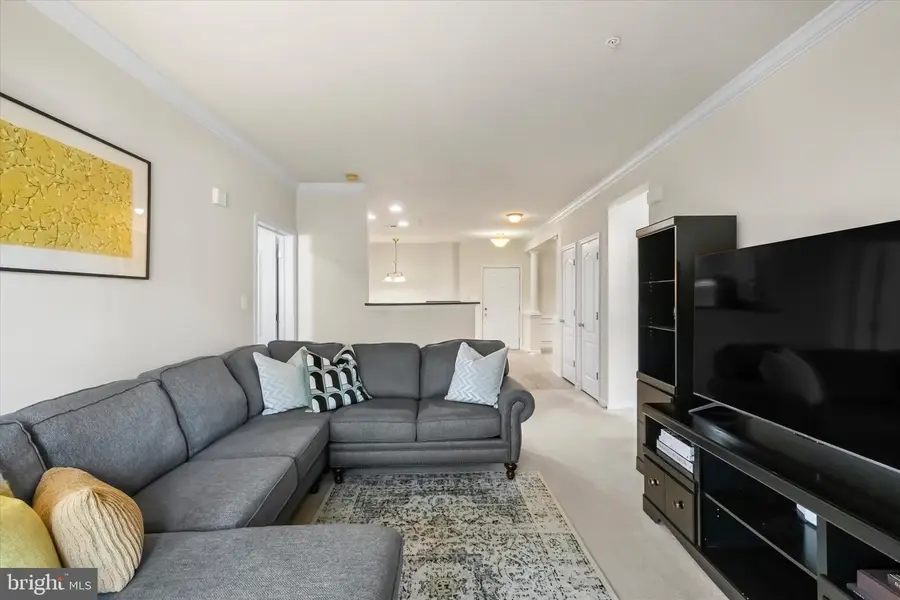 9712 Handerson Pl #unit 203, Manassas Park, VA 20111 - #3