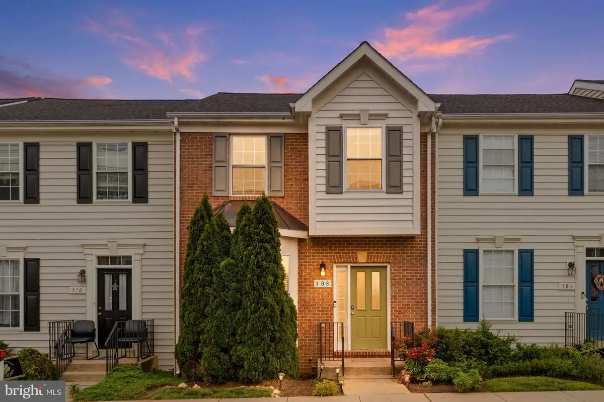 308 Kirby St, Manassas Park, VA 20111 - #1