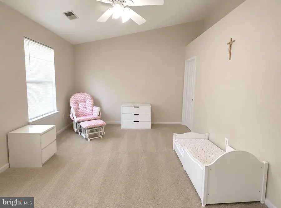 9219 Kristy Dr, Manassas Park, VA 20111 - #3