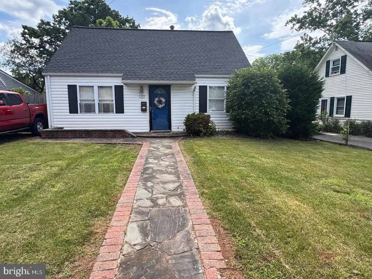 107 Kent Dr, Manassas Park, VA 20111 - #1
