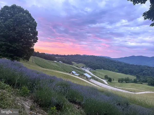 3899 Eakin Farm Road, BLACKSBURG, VA 24060