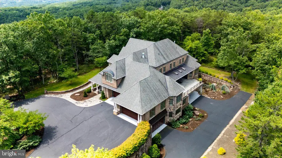 4255 Fortress Dr, Blacksburg, VA 24060 - #2