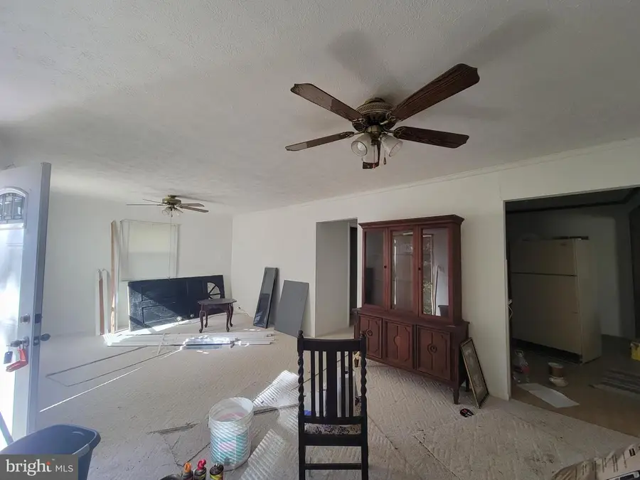 89 Poplar Dr, Hartfield, VA 23071 - Image #3