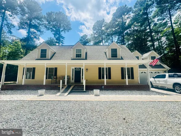 90 Shell Reef Ct, URBANNA, VA 23175