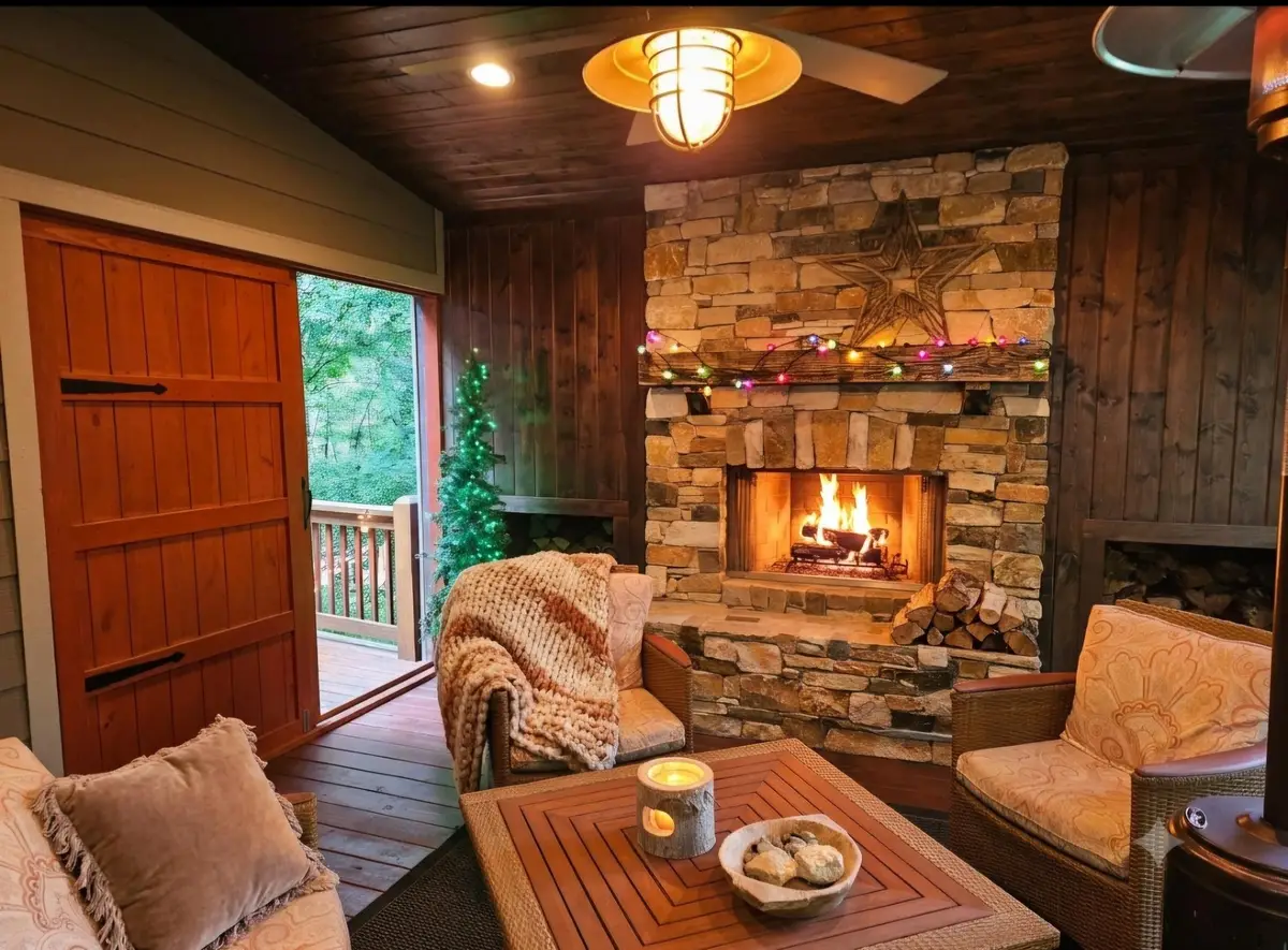 457 E Catoctin Dr, Roseland, VA 22967 - #1