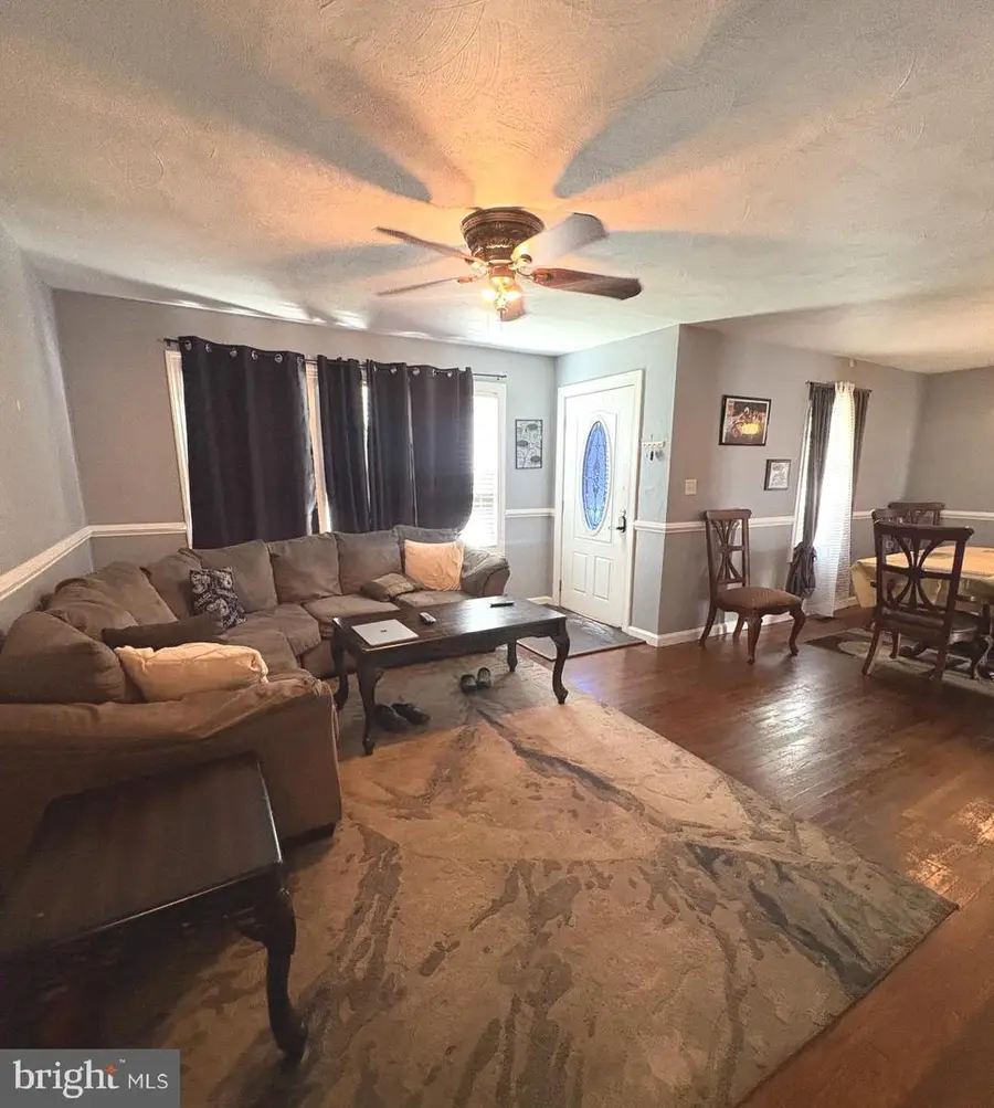 611 Willow Drive, Newport News, VA 23605 - #3