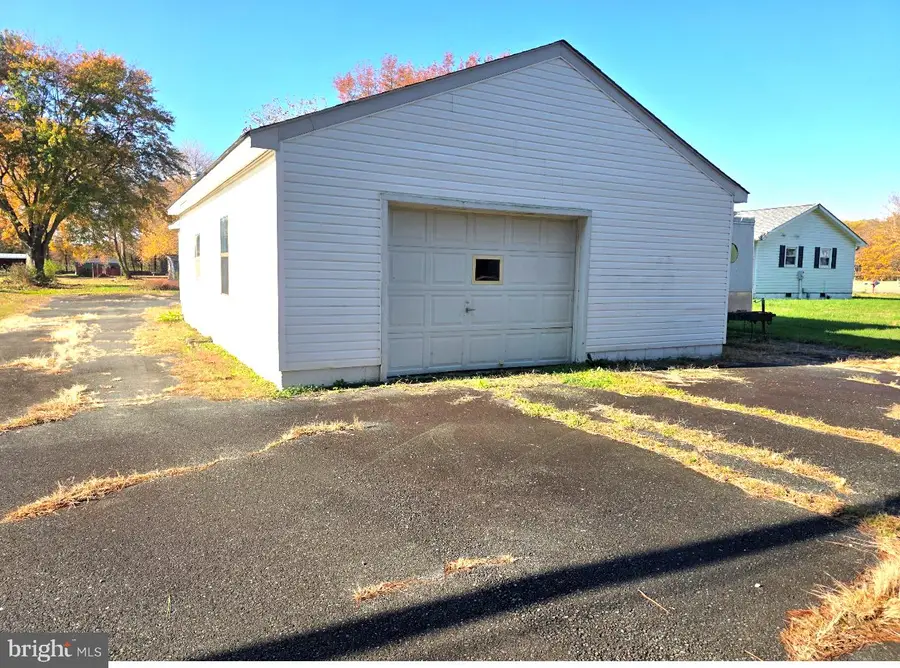 1928 Lake Rd, Lottsburg, VA 22511 - Image #2