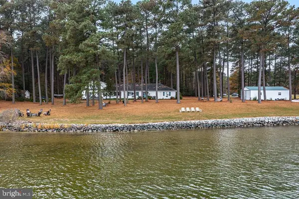 405 Courtney Ln, CALLAO, VA 22435