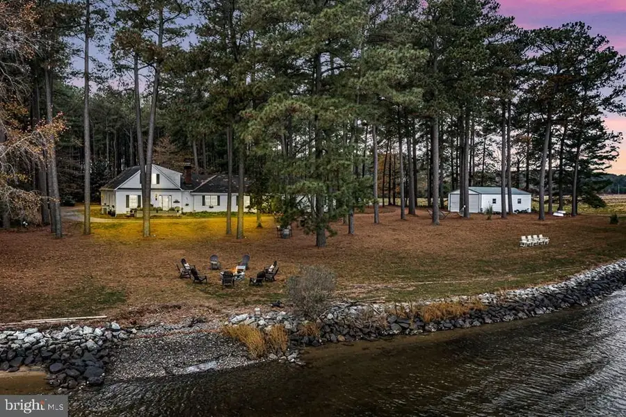 405 Courtney Ln, Callao, VA 22435 - Image #2