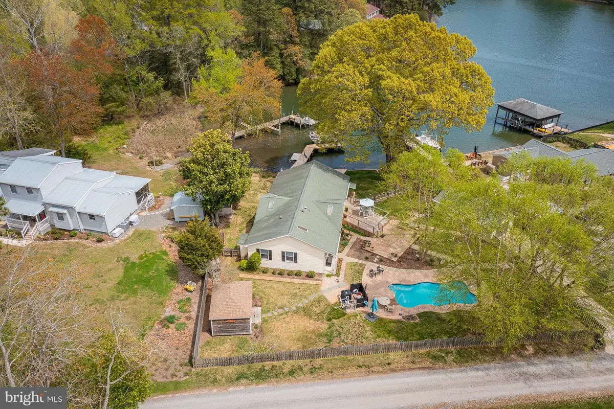 37 Hickory Ln, Reedville, VA 22539 - #1