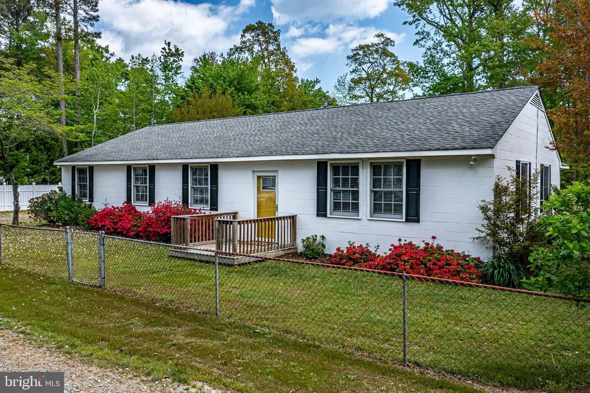 239 Lane Rd, Reedville, VA 22539 - #1