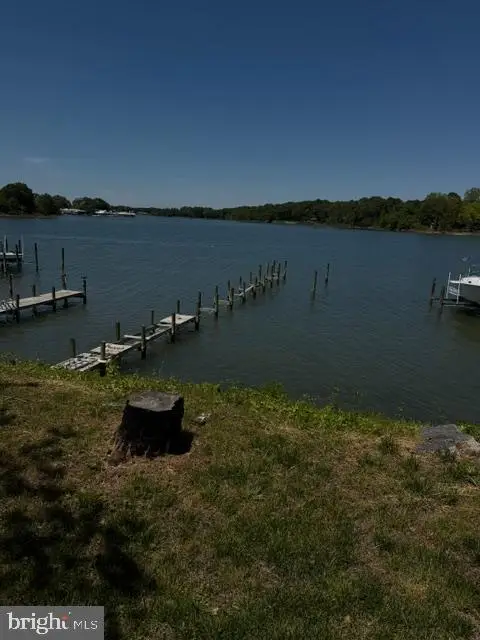 823 Greenfield Point Dr, Reedville, VA 22539 - #2