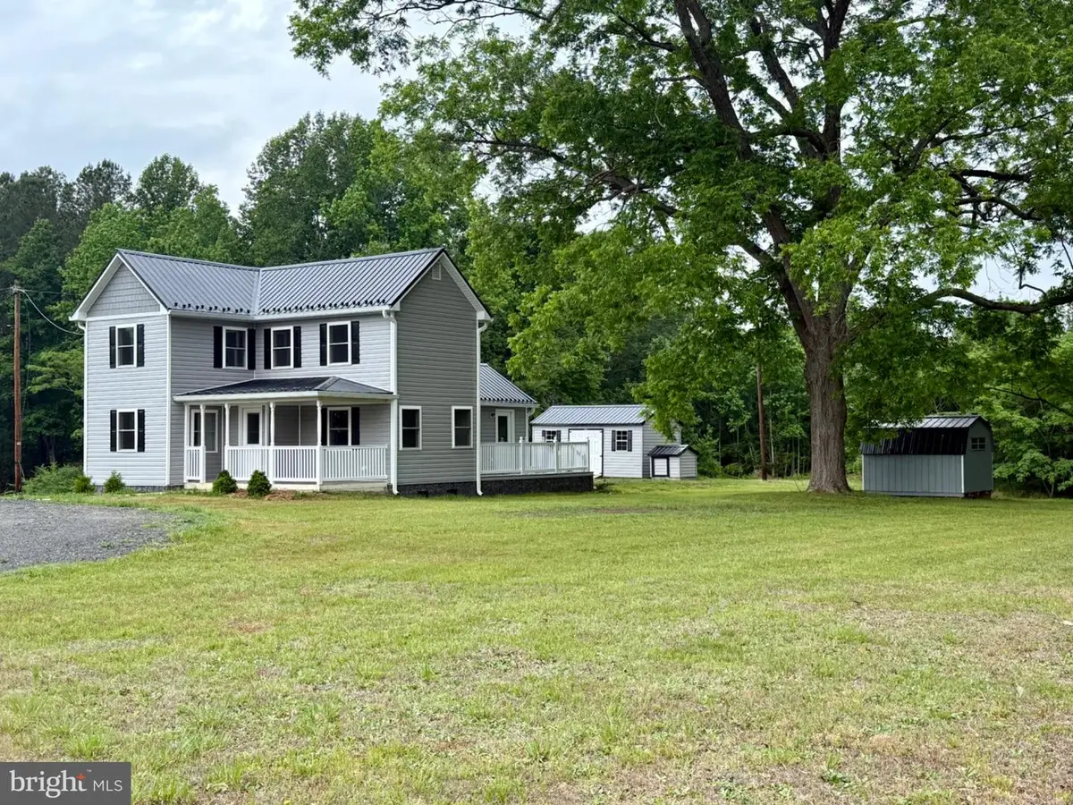 439 Valley Dr, Callao, VA 22435 - #1