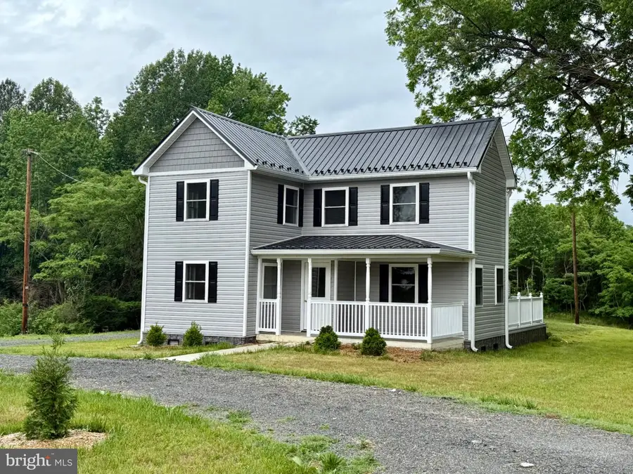 439 Valley Dr, Callao, VA 22435 - #2
