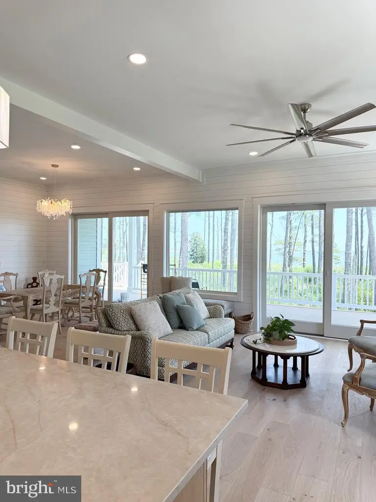 107 Galway Bay Ln, Kilmarnock, VA 22482 - #3