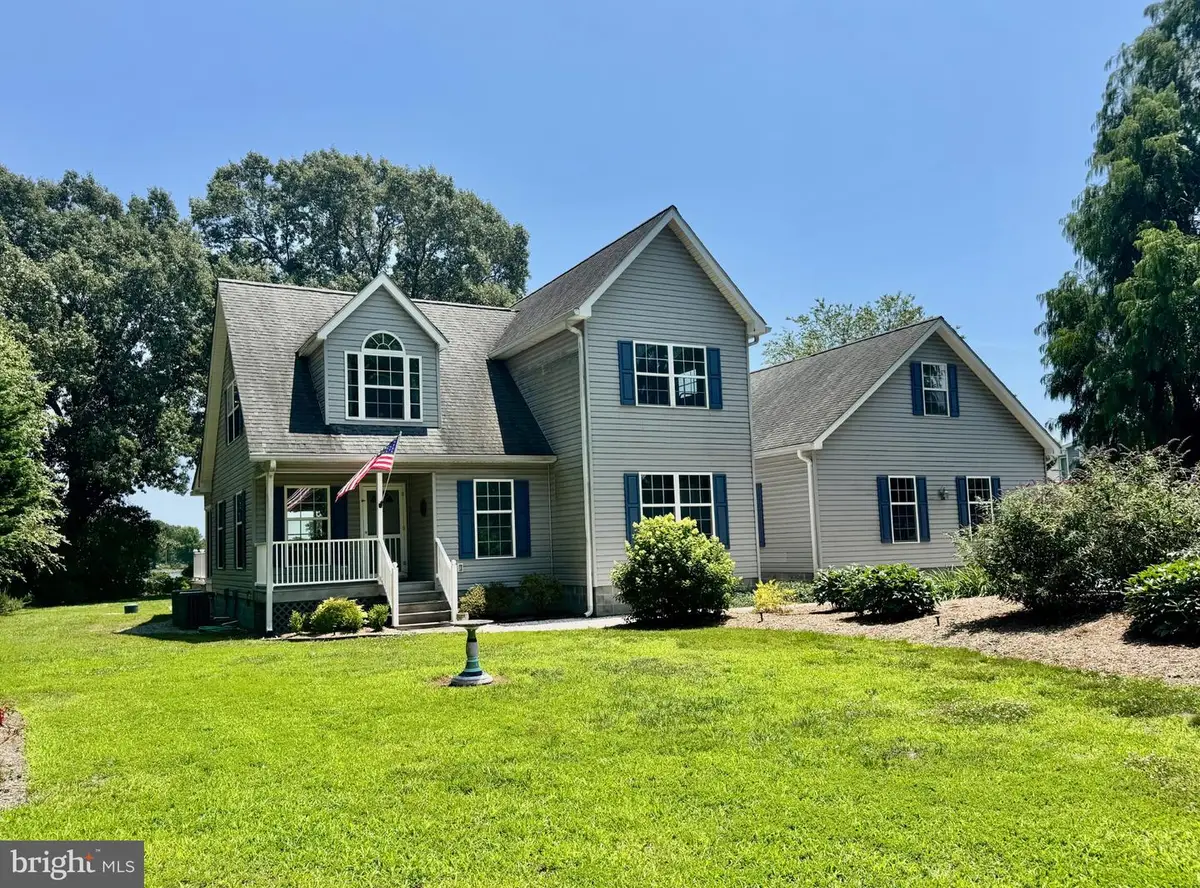 521 Painter Point Rd, Kilmarnock, VA 22482 - #1