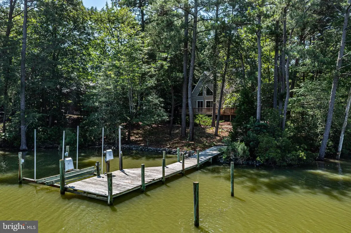 105 Emerald Cove Rd, Reedville, VA 22539 - #1