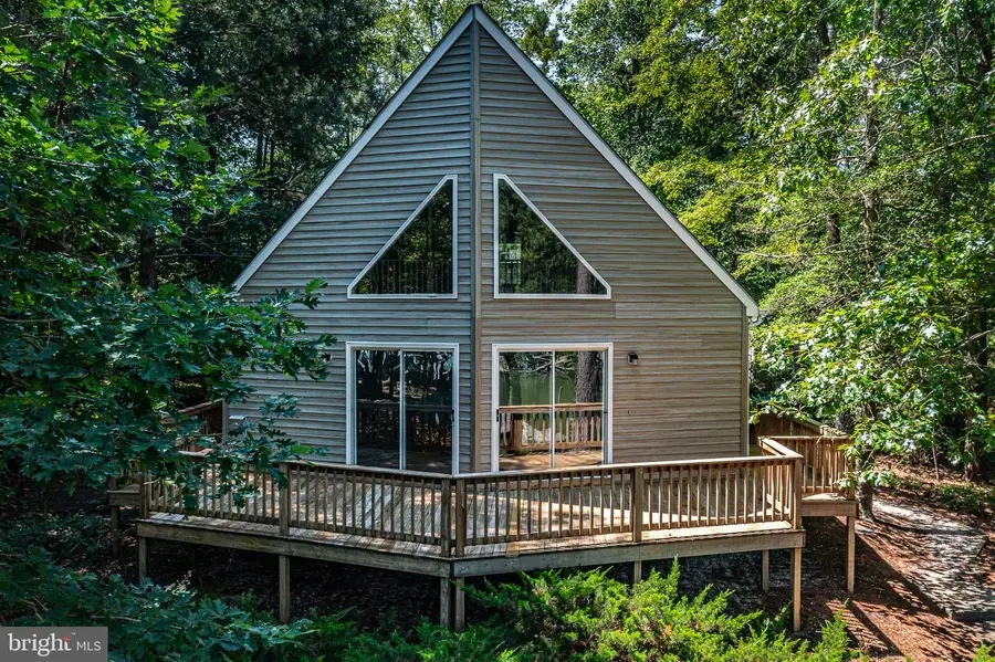 105 Emerald Cove Rd, Reedville, VA 22539 - #2