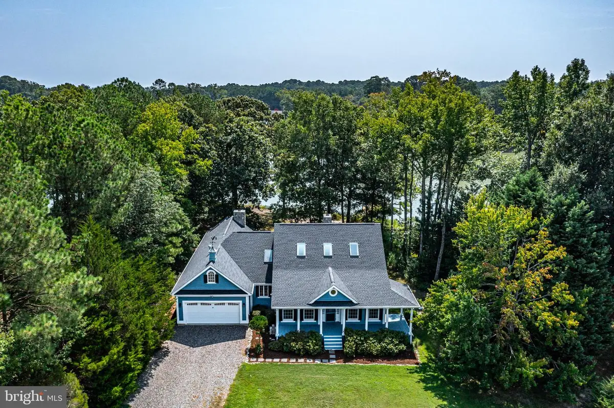 578 Twin Harbor Rd, Reedville, VA 22539 - #1