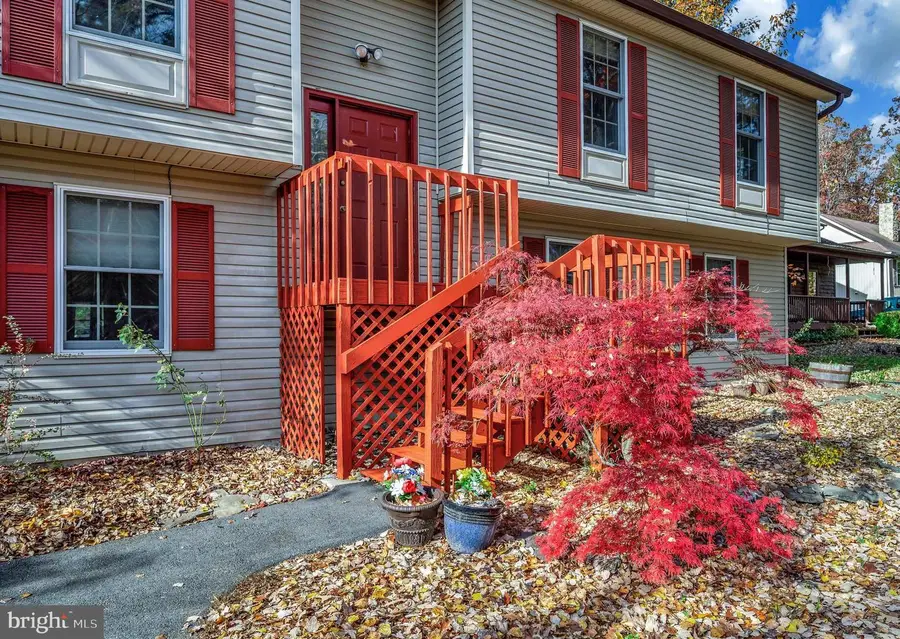 205 Fairfax Ln, Locust Grove, VA 22508 - Image #2