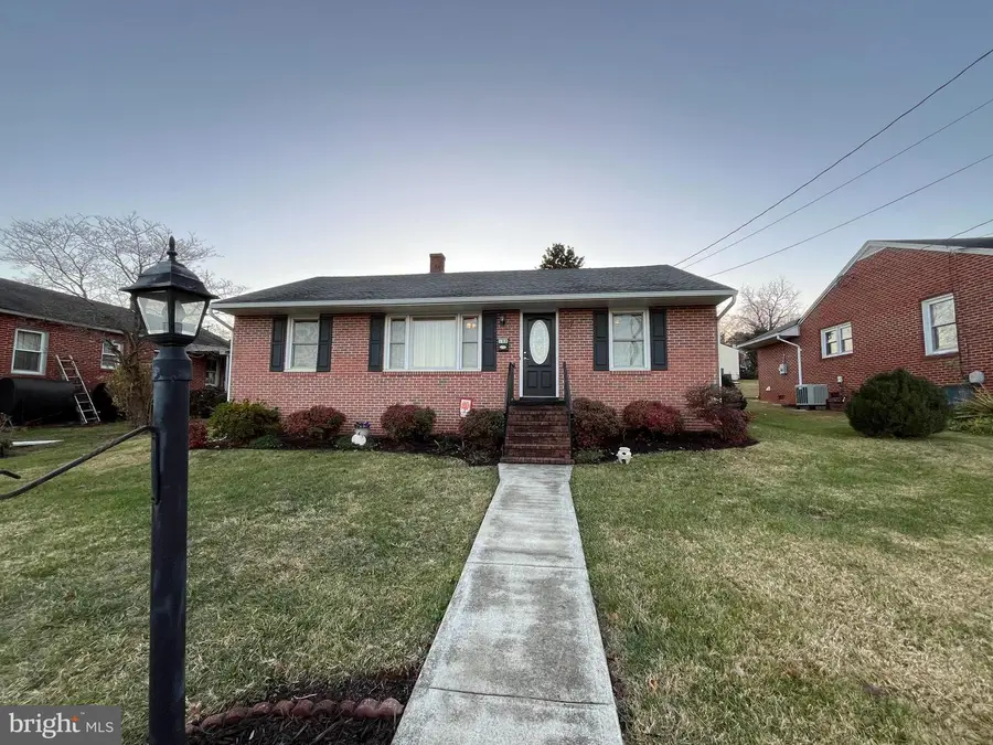 198 Burgess St, Orange, VA 22960 - Image #3