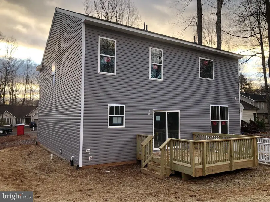 111 Butler Cir, Locust Grove, VA 22508 - Image #2