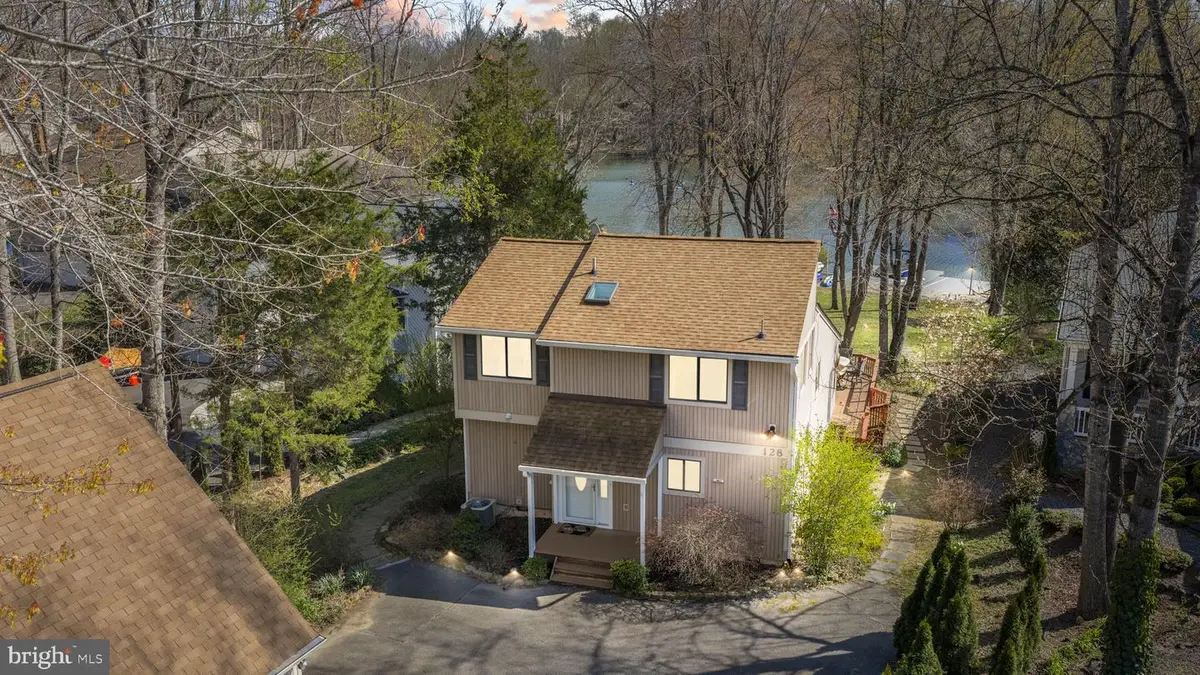 128 Harrison Cir, Locust Grove, VA 22508 - #1