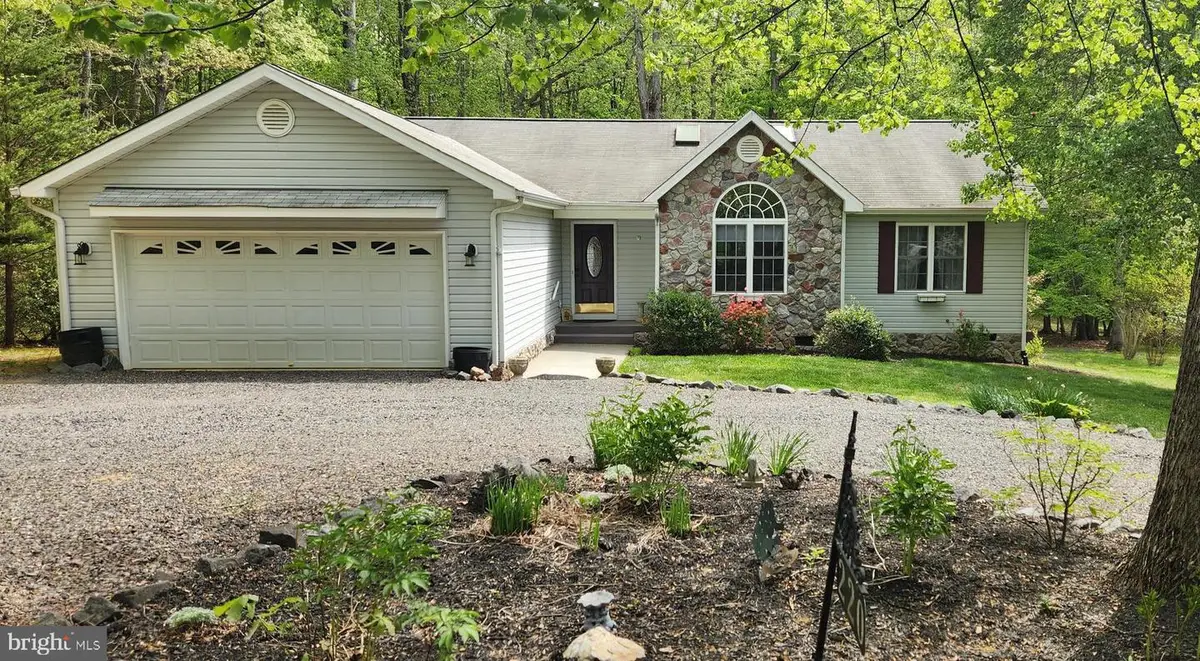 220 Creekside Dr, Locust Grove, VA 22508 - #1