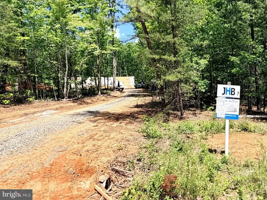 12234 Autumn Ridge Ln, Rhoadesville, VA 22542 - #3