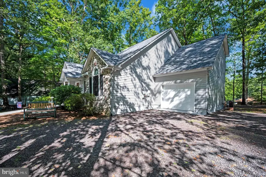 300 Edgehill Dr, Locust Grove, VA 22508 - #2