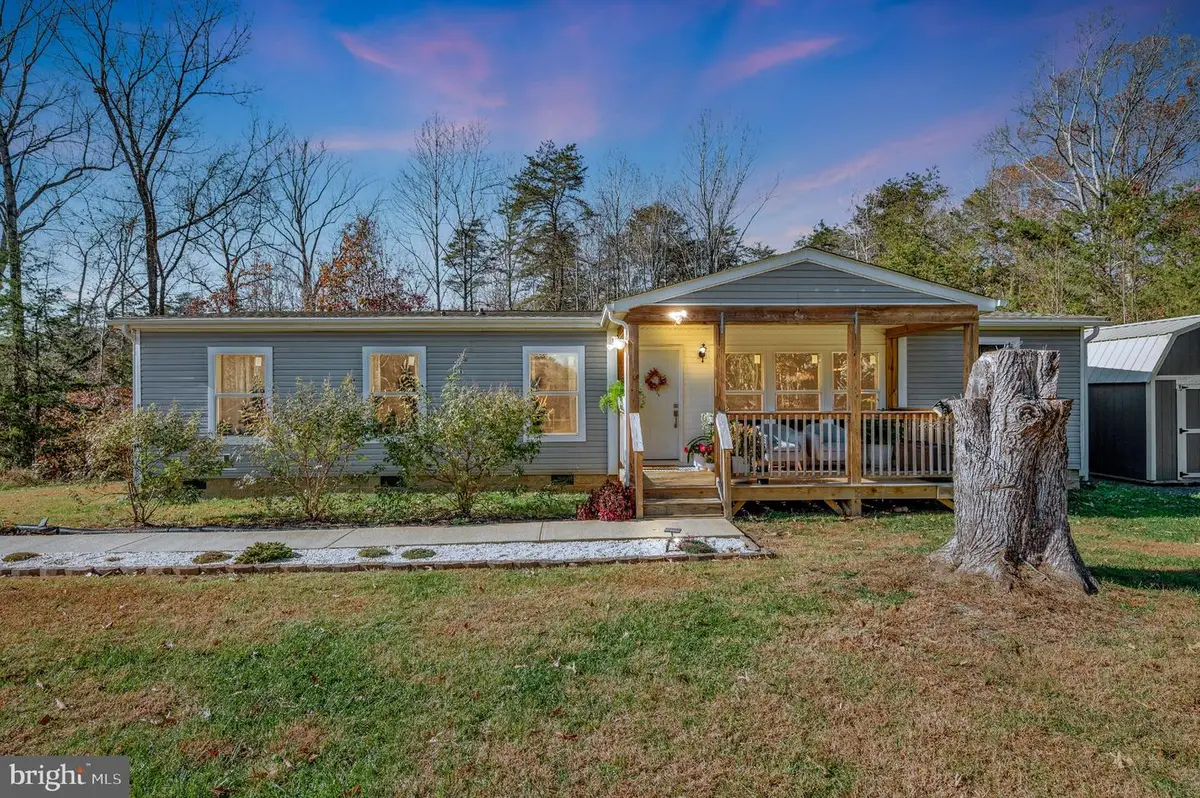 5120 Burr Rd, Rhoadesville, VA 22542 - #1