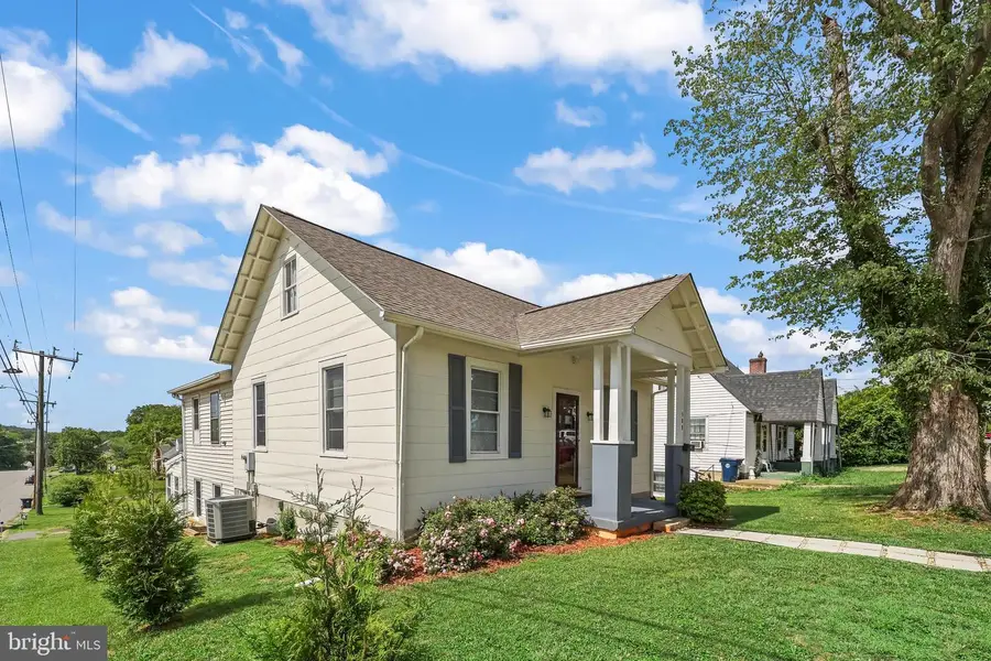 189 Newton St, Orange, VA 22960 - #3