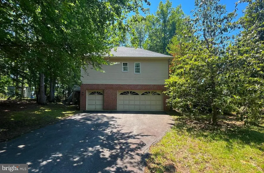 201 Green St, Locust Grove, VA 22508 - #2