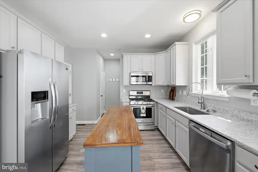 35298 Balmoral Dr, Locust Grove, VA 22508 - #2