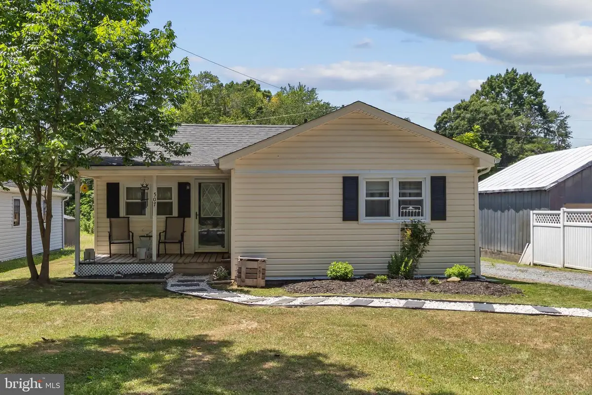 507 S Main St, Gordonsville, VA 22942 - #1