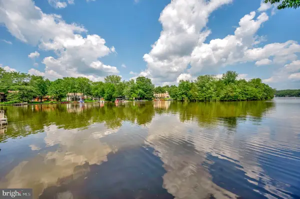 1915 Lakeview Pkwy, LOCUST GROVE, VA 22508