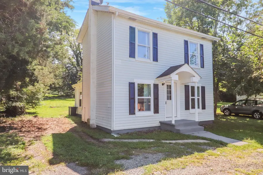 113 Cobb St, Gordonsville, VA 22942 - #2