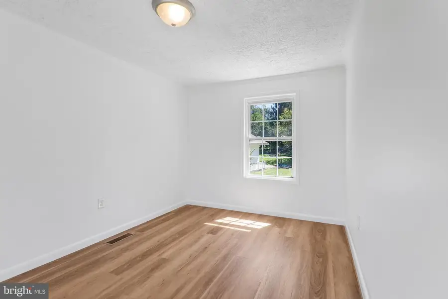 113 Cobb St, Gordonsville, VA 22942 - #3