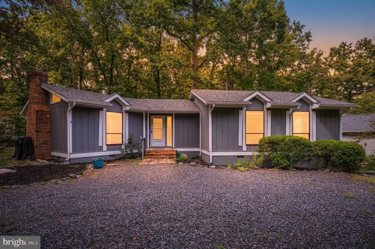 216 Wakefield Dr, Locust Grove, VA 22508 - #1